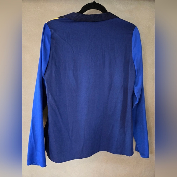 Elie Tahari | Abstract Print Women's Silk (94%) Blouse, Size S - Picture 5 of 7